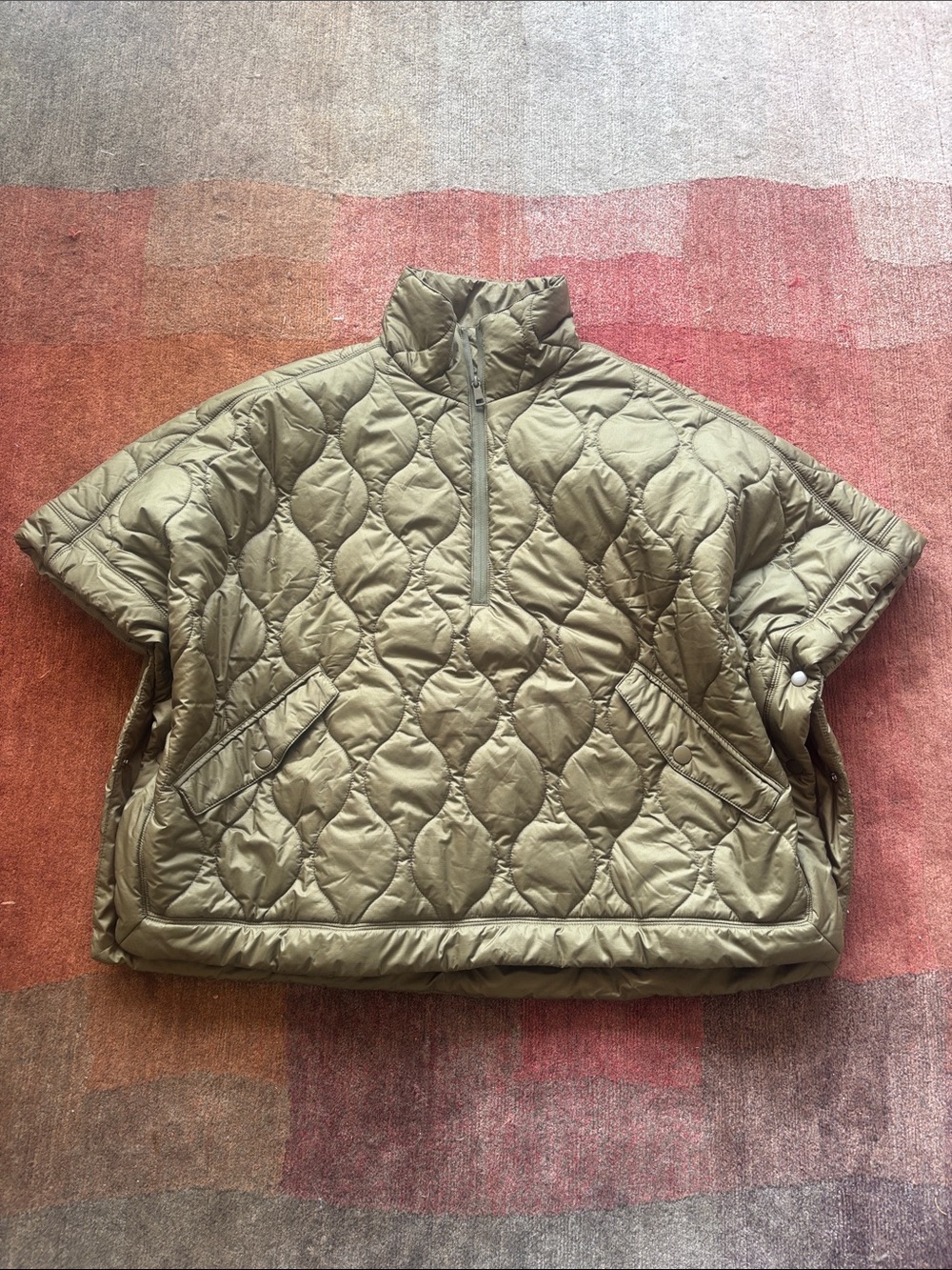 NWOT - H&M Short-Sleeve Quilted Puffer Pullover Jacket in Olive Green - XS